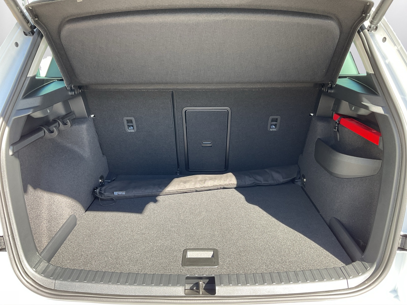 SKODA Karoq 1.5 TSI Dynamic DSG - 12
