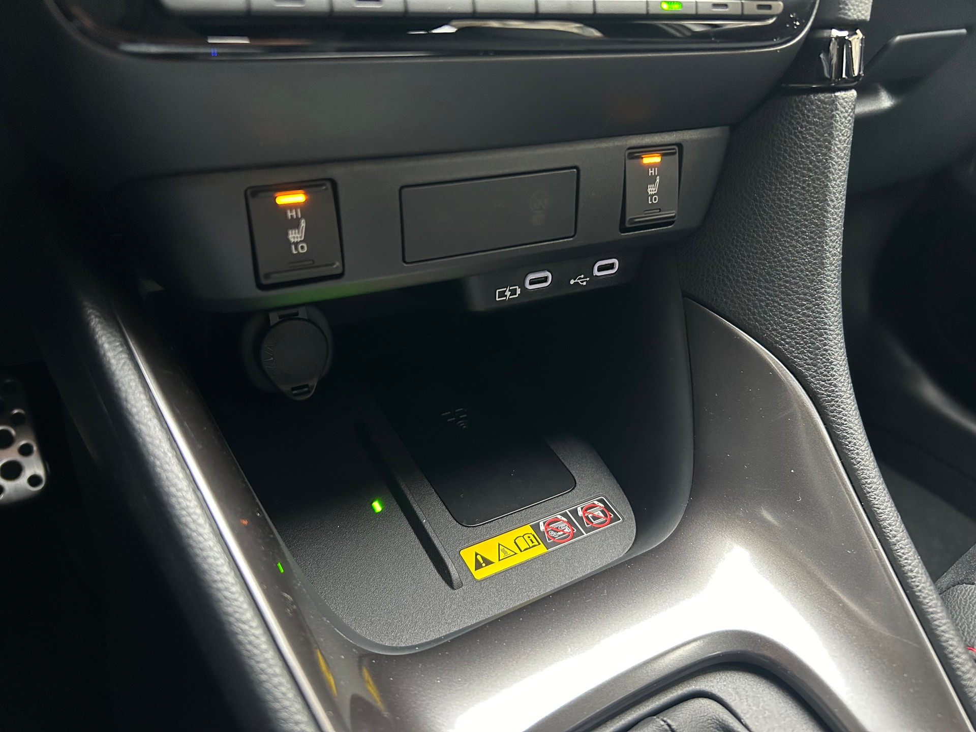 TOYOTA Yaris 1.5 GR Sport e-CVT - 10