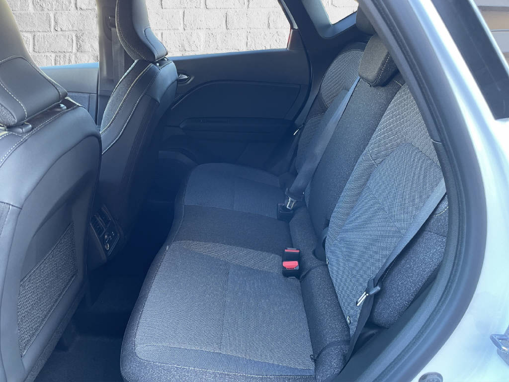 RENAULT Captur 1.3 TCe 140 techno EDC - 10