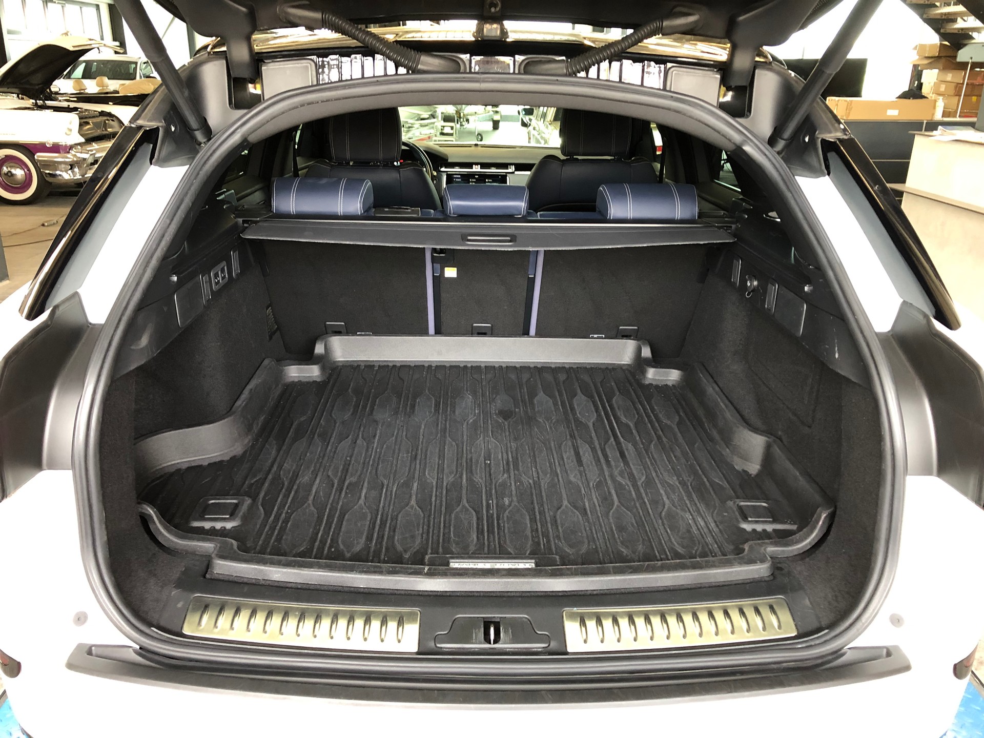 LAND ROVER Range Rover Velar R-Dynamic D 300 S Automatic - 18