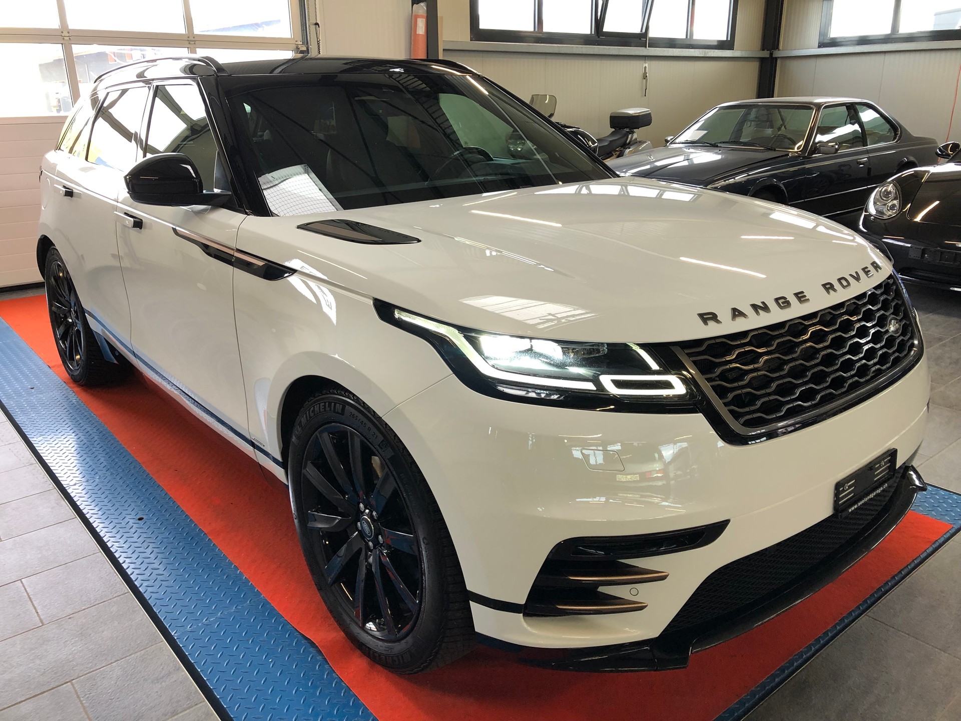 LAND ROVER Range Rover Velar R-Dynamic D 300 S Automatic