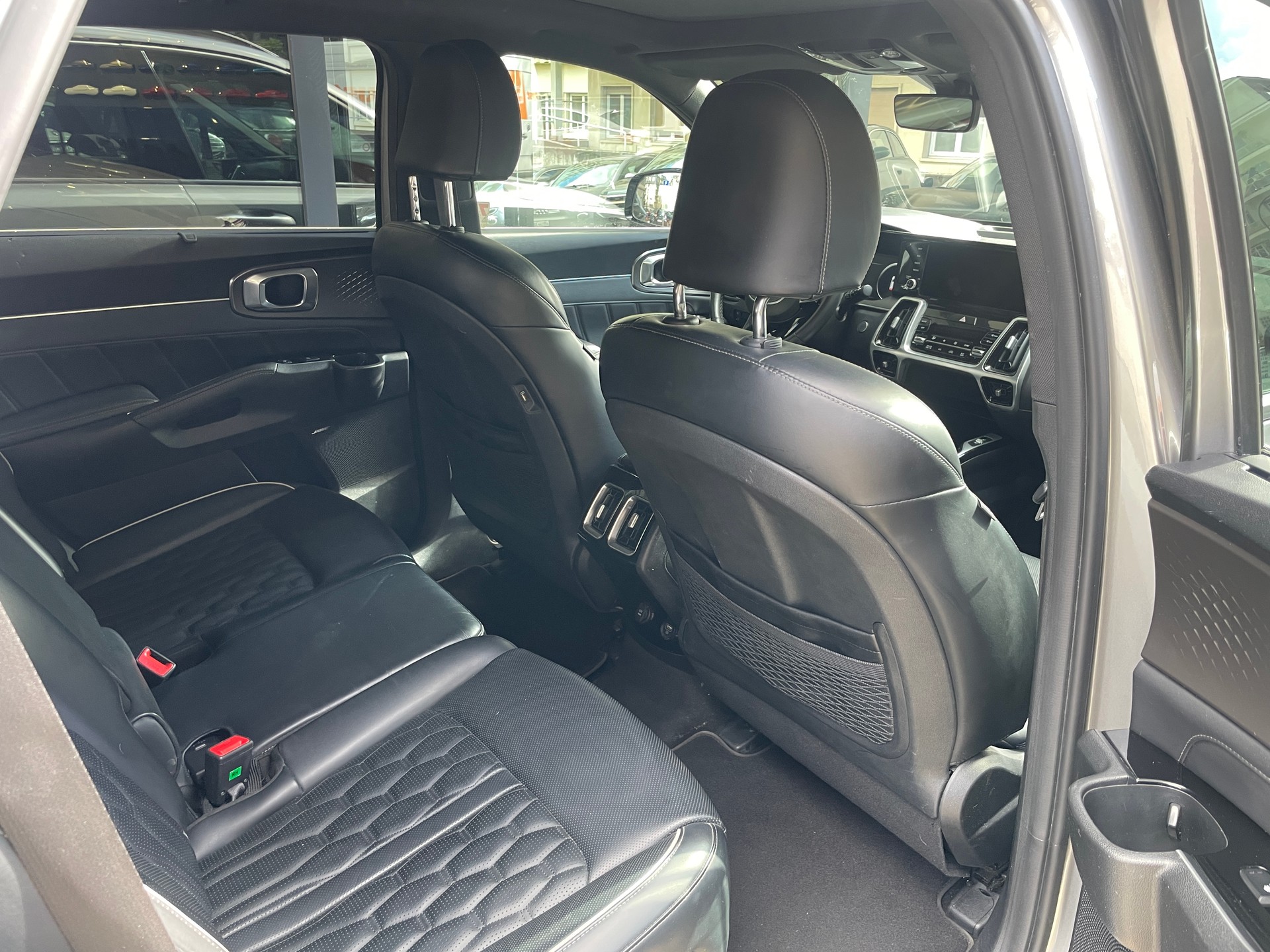 KIA Sorento 1.6 HEV Style 7P - 9
