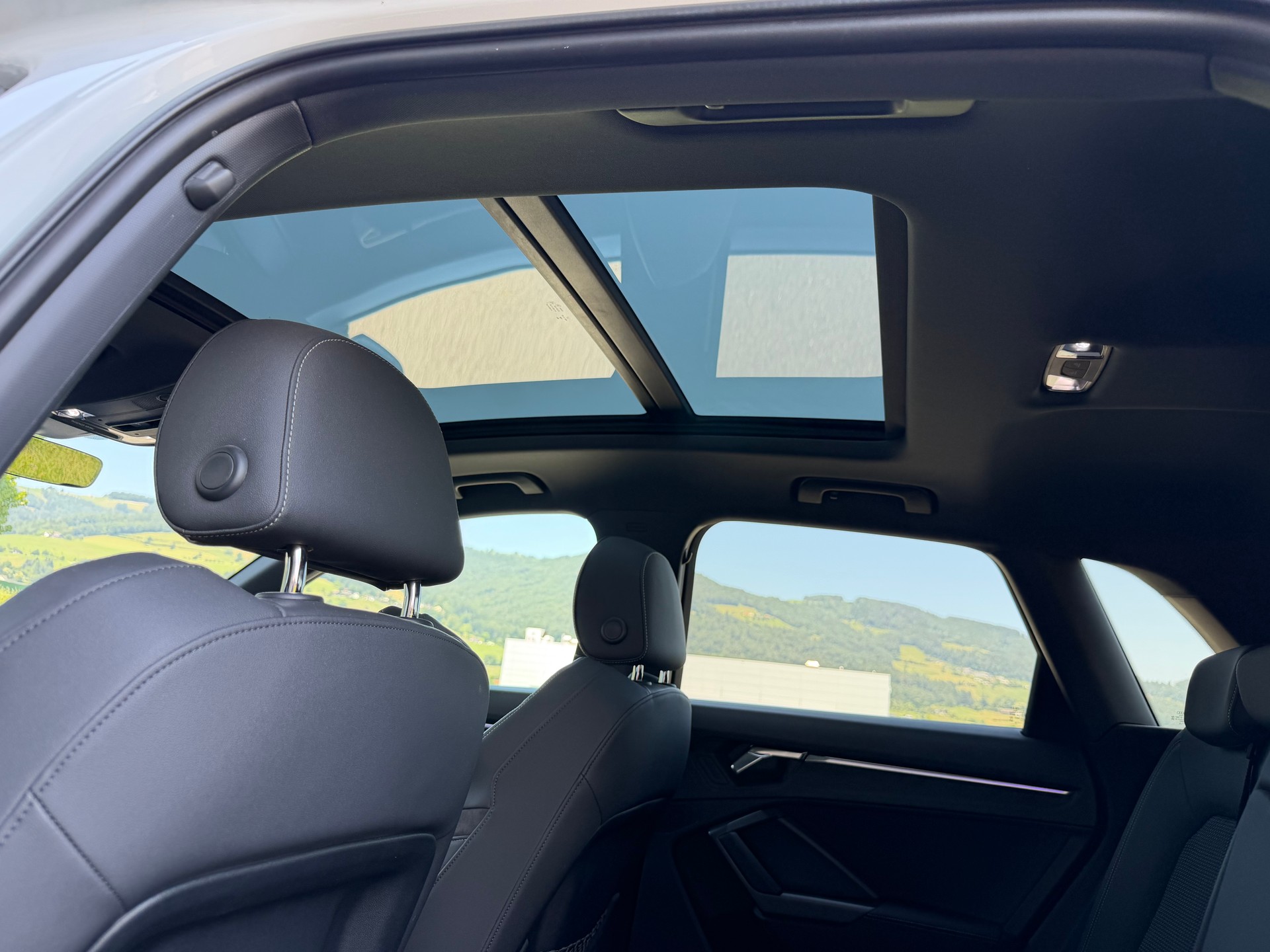 AUDI Q3 40 TFSI S line quattro S-tronic - 11