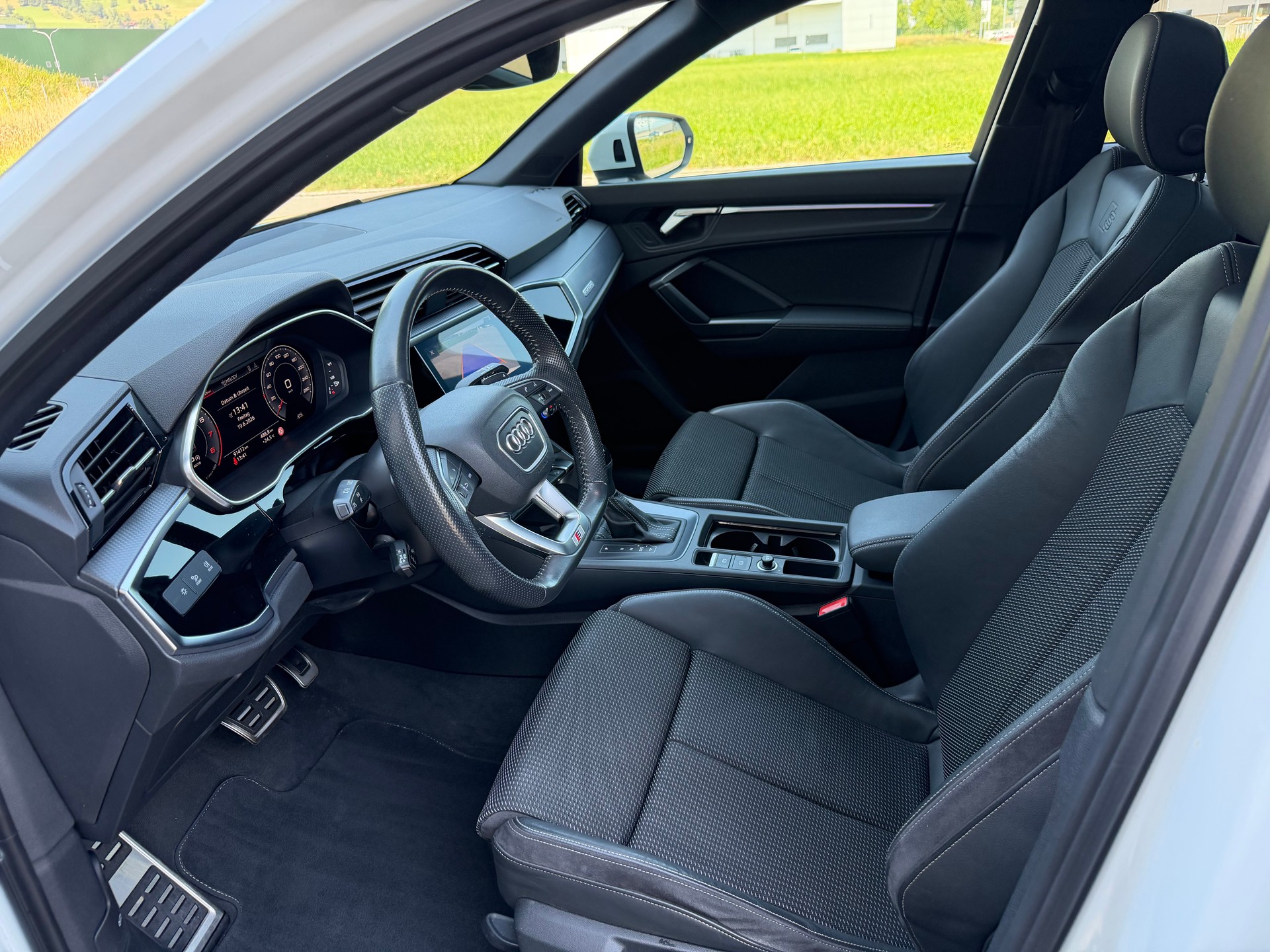 AUDI Q3 40 TFSI S line quattro S-tronic - 9