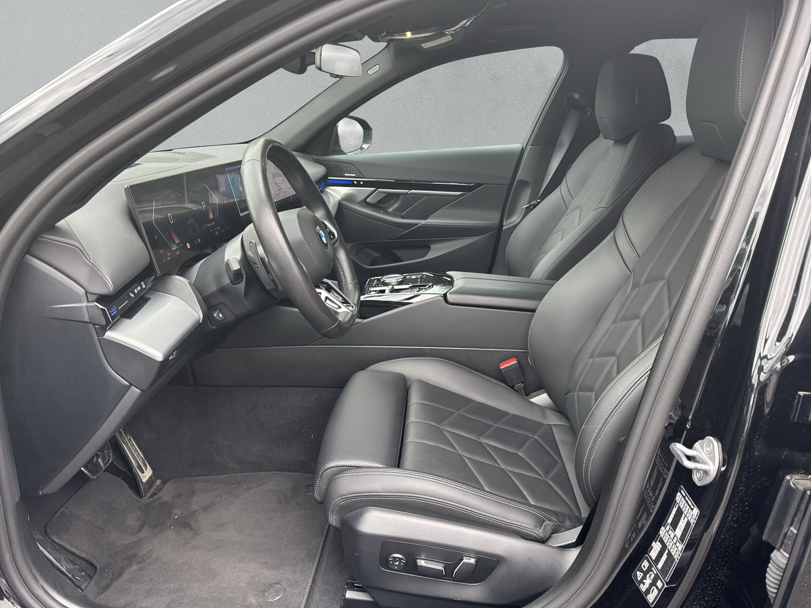 BMW 520d M Sport Touring xDrive G61 (CH) ** Action de leasing à 1.9% ** - 11