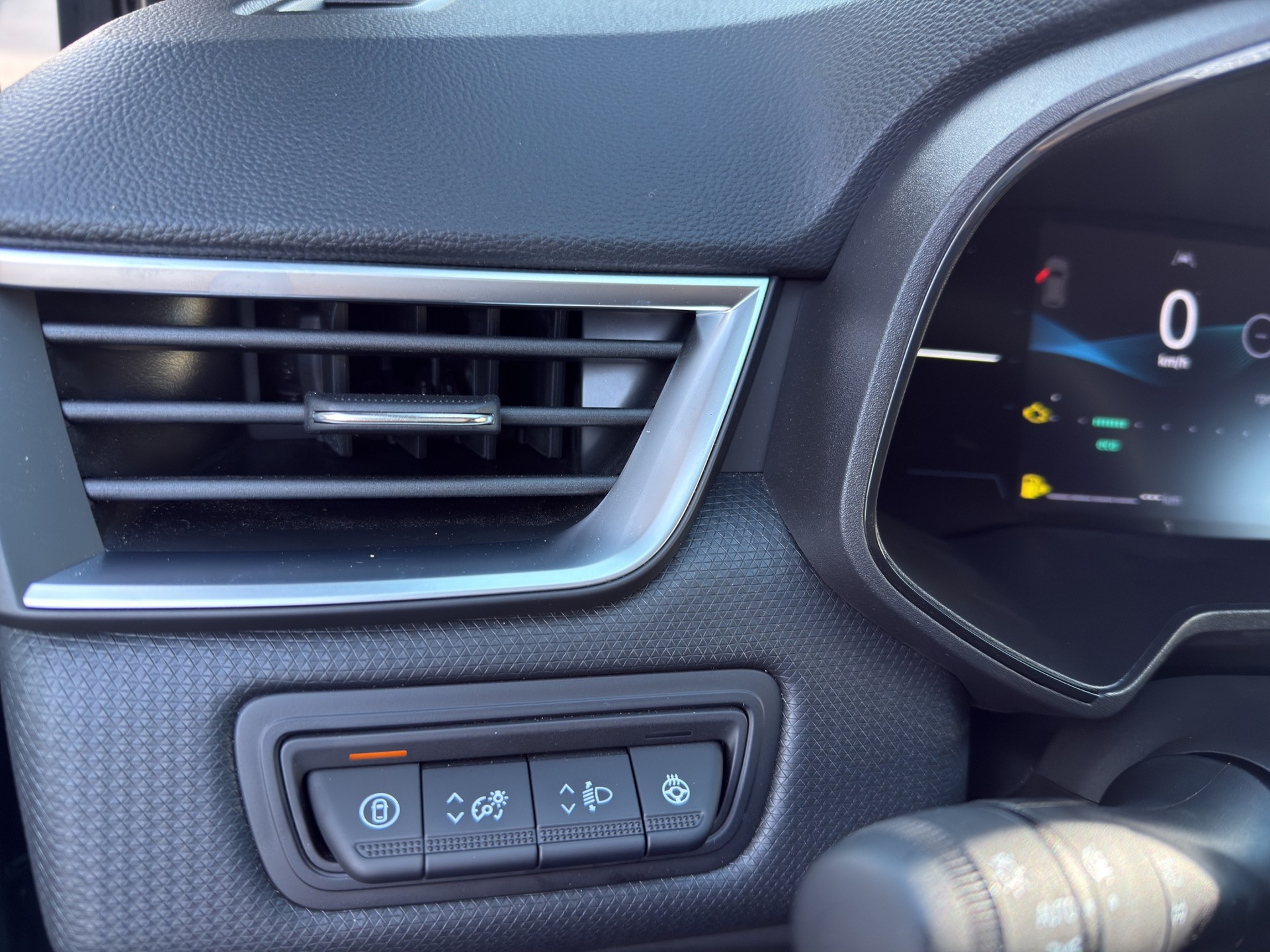 MITSUBISHI COLT 1.0 Intense - 18