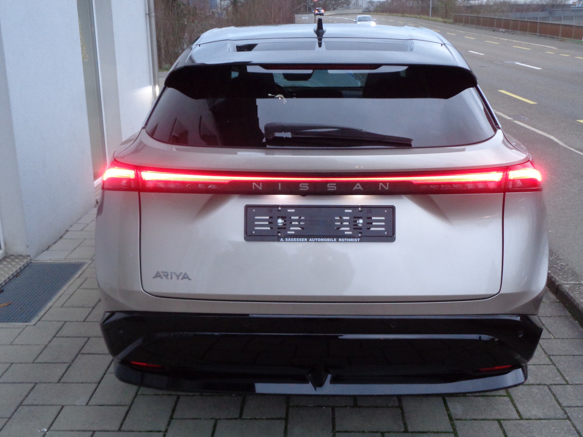NISSAN Ariya 87 kWh Evolve - 6