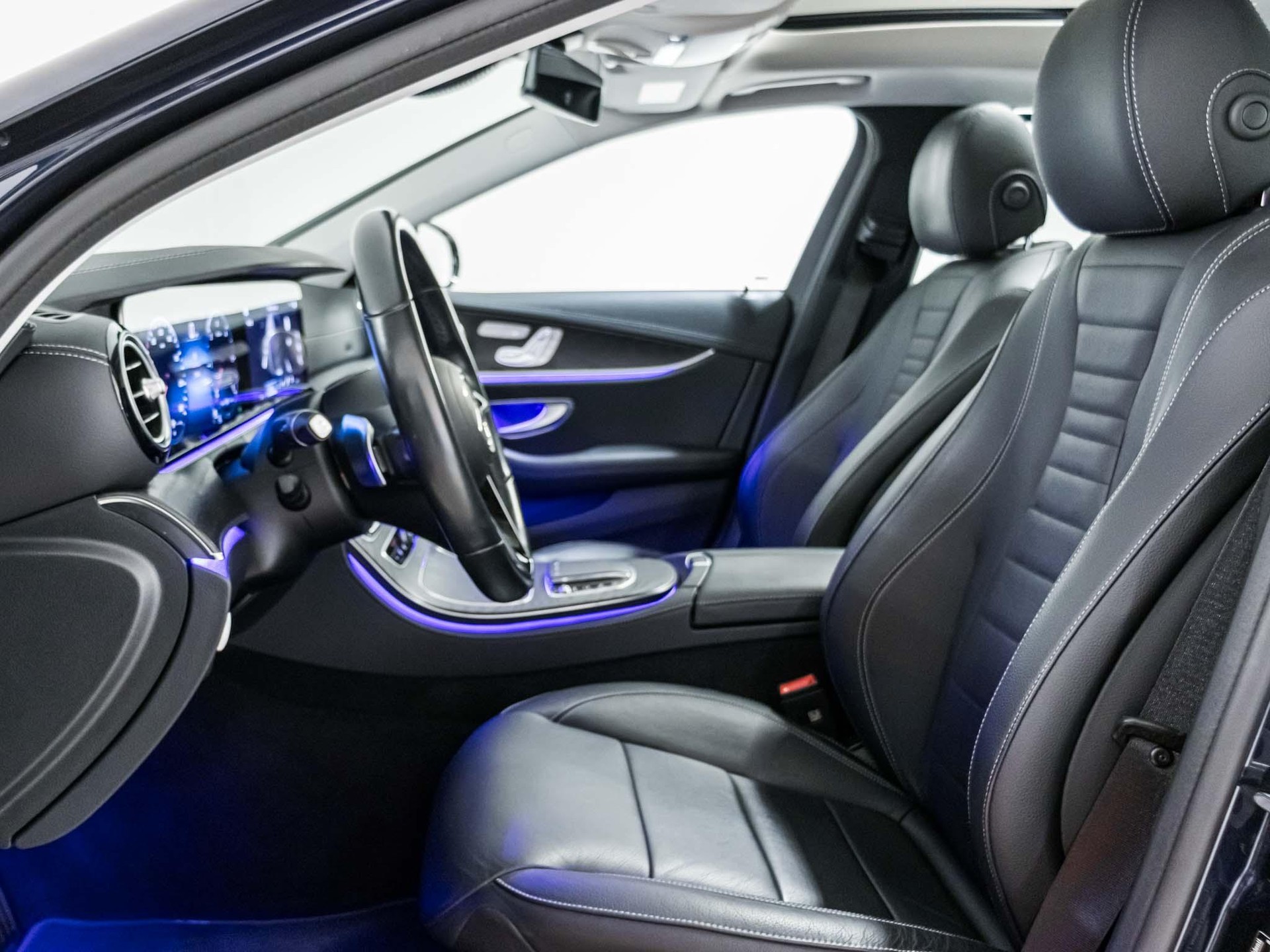 MERCEDES-BENZ E 220 d 4MATIC T-Modell - 7