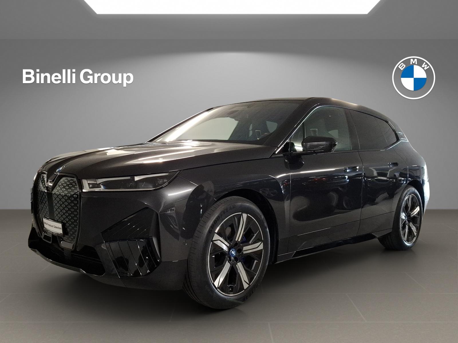 iX xDrive50