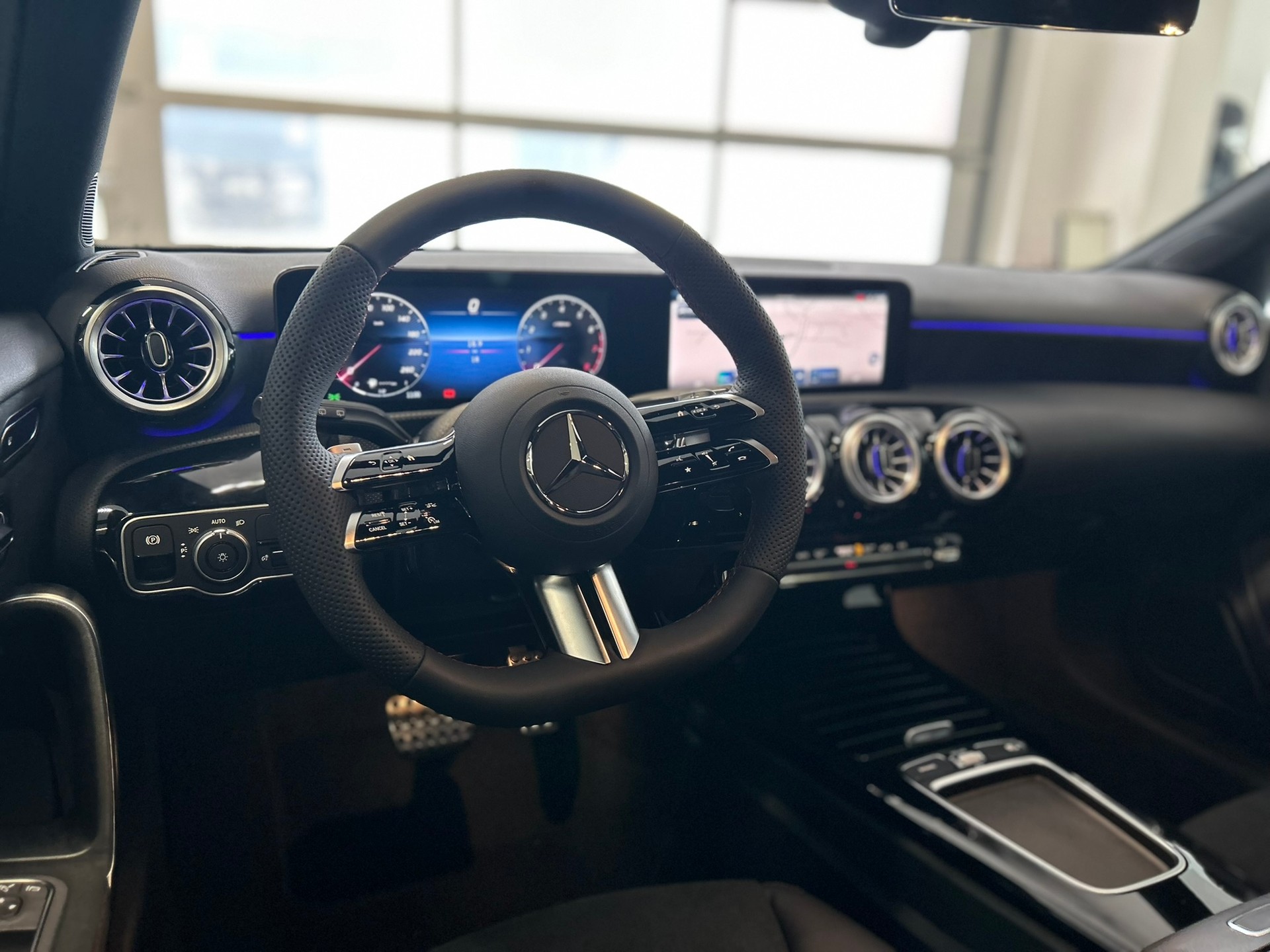 MERCEDES-BENZ A 220 4Matic 8G-DCT - 10