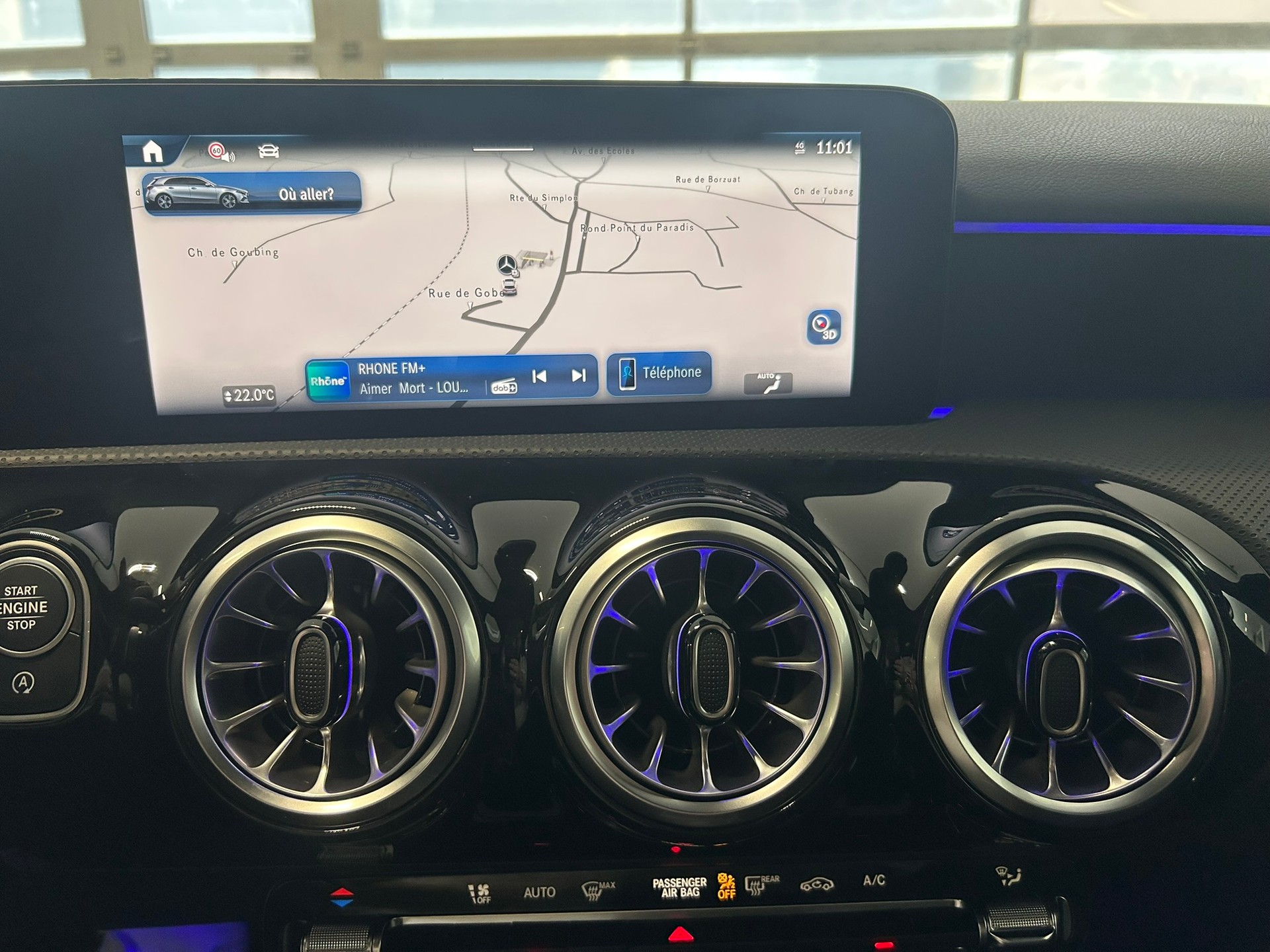 MERCEDES-BENZ A 220 4Matic 8G-DCT - 17