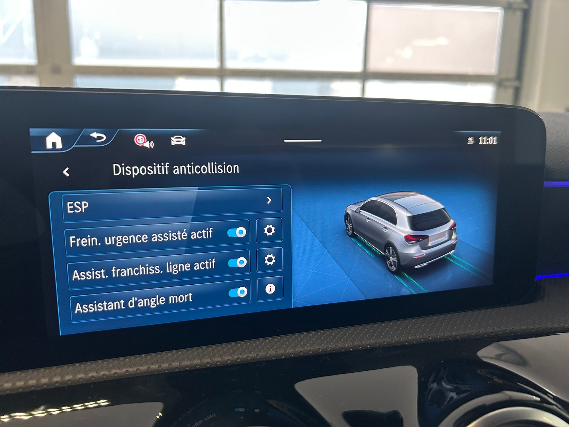 MERCEDES-BENZ A 220 4Matic 8G-DCT - 18