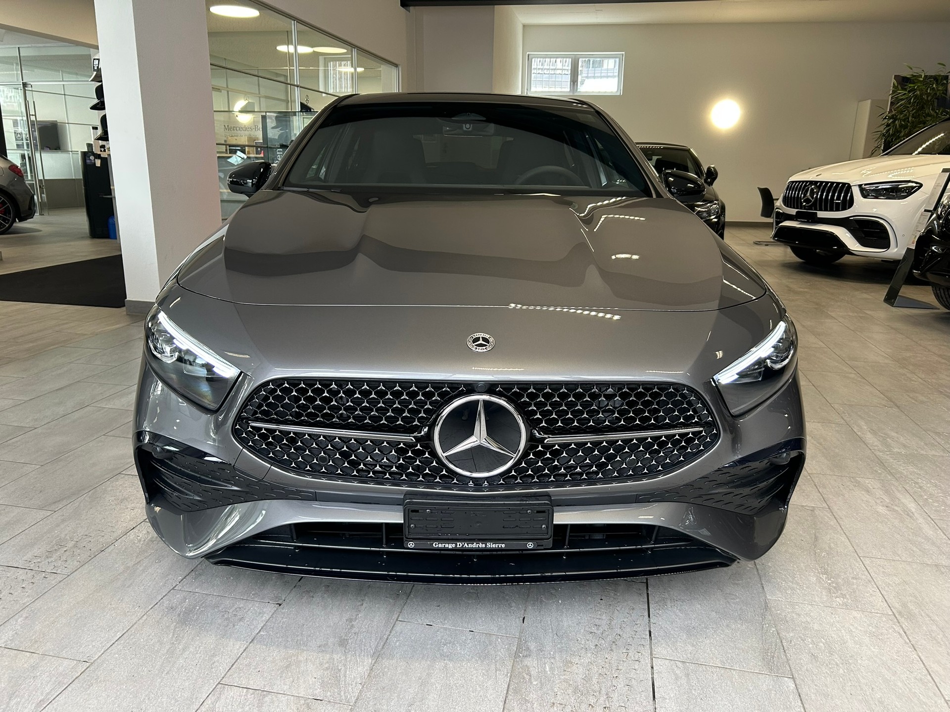 MERCEDES-BENZ A 220 4Matic 8G-DCT - 3