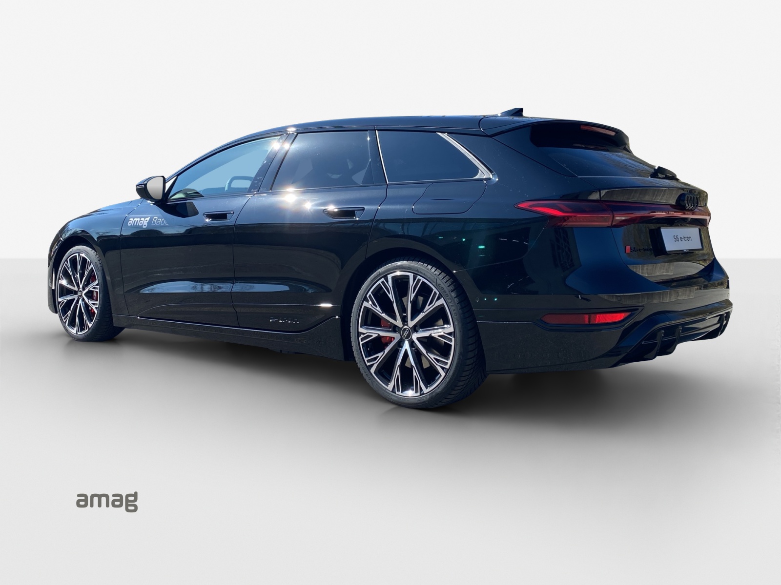 AUDI S6 Avant e-tron quattro - 3