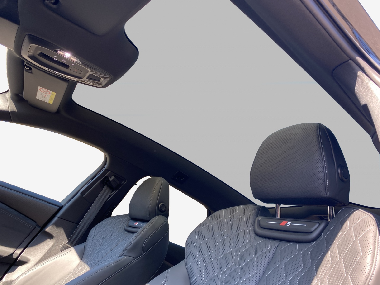 AUDI S6 Avant e-tron quattro - 15