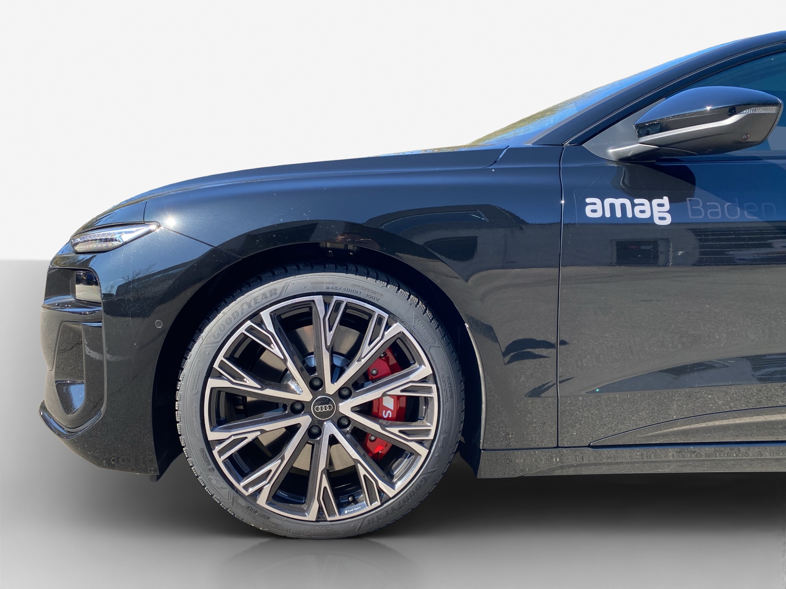 AUDI S6 Avant e-tron quattro - 14