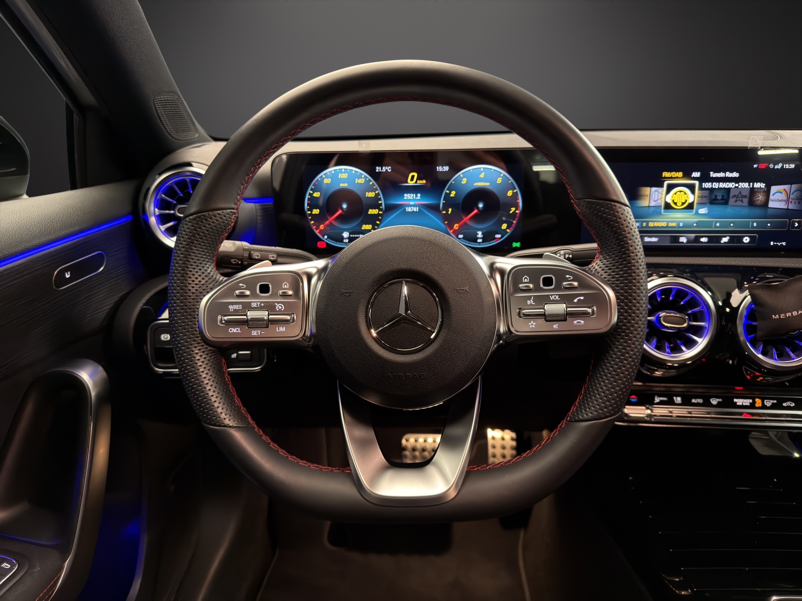MERCEDES-BENZ A 200 4m 8G-DCT - 13