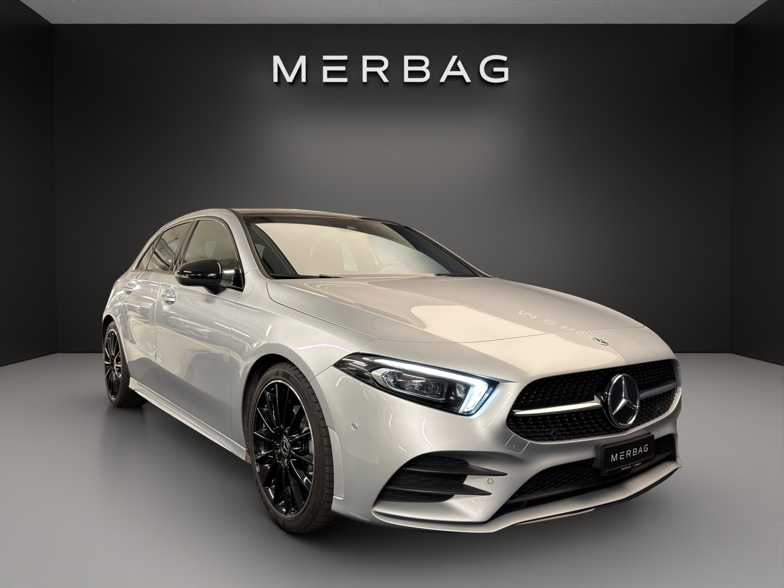 MERCEDES-BENZ A 200 4m 8G-DCT