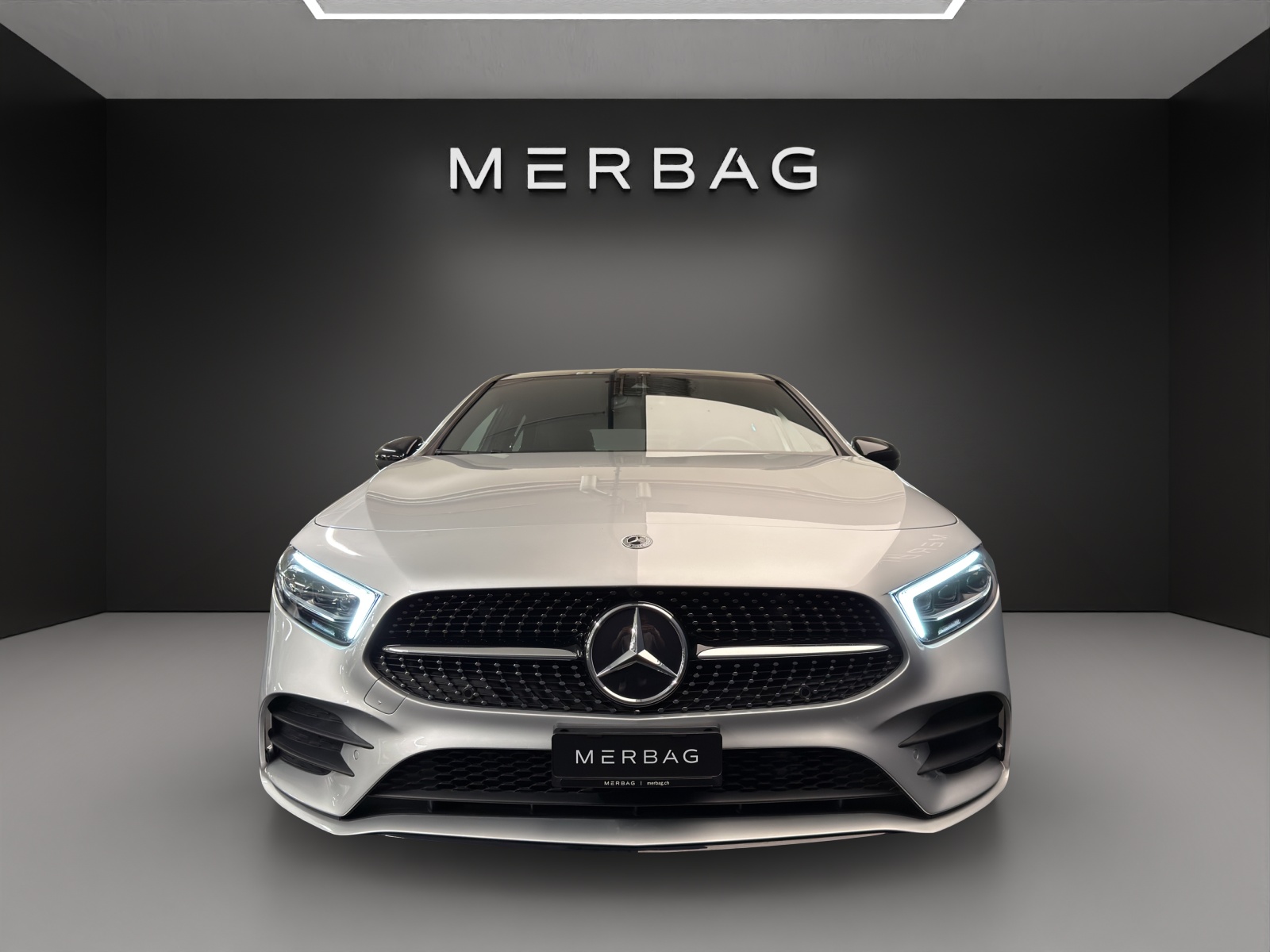 MERCEDES-BENZ A 200 4m 8G-DCT - 8