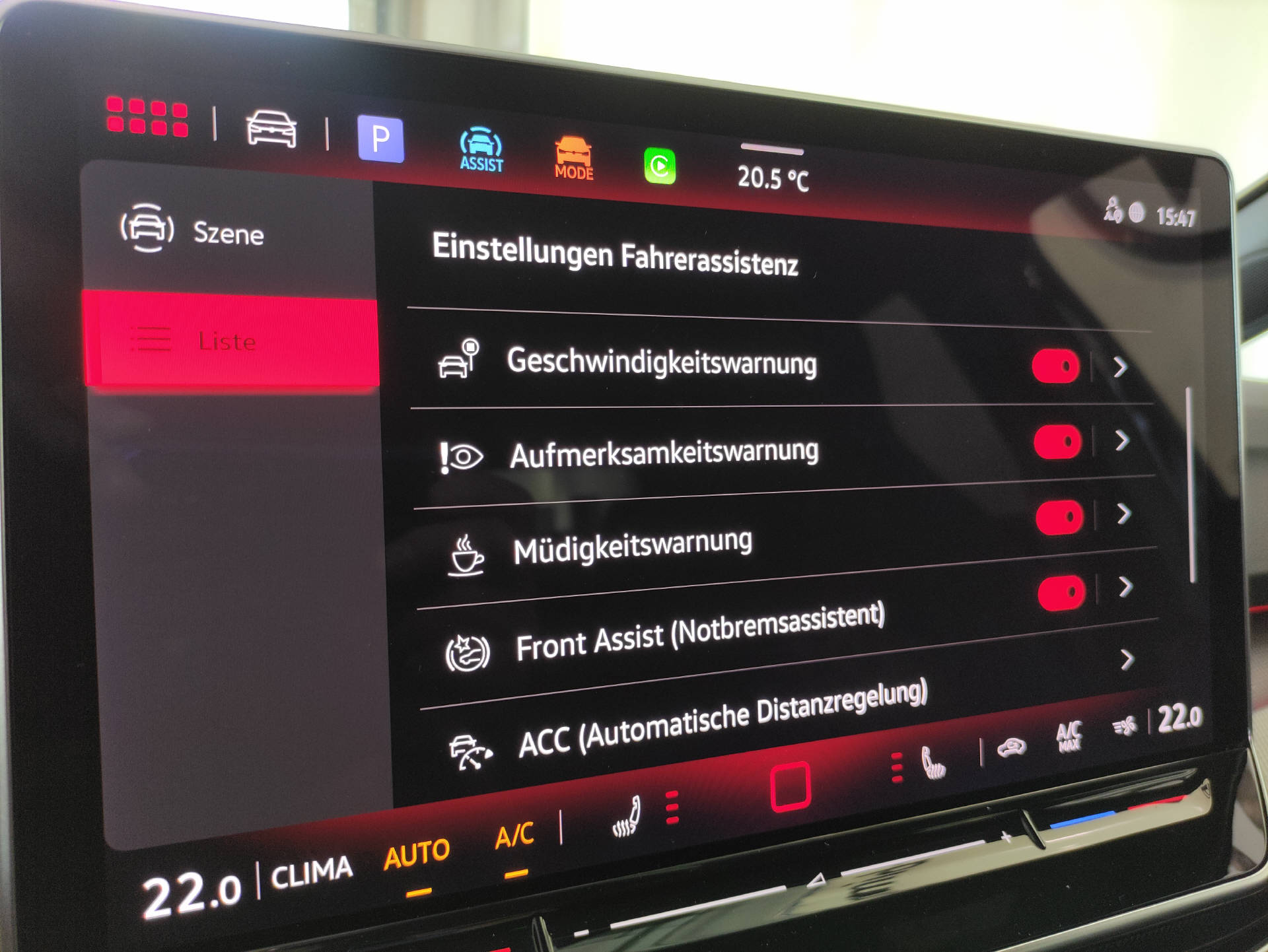 VW Golf VIII Variant 1.5 eTSI R-Line DSG - 9