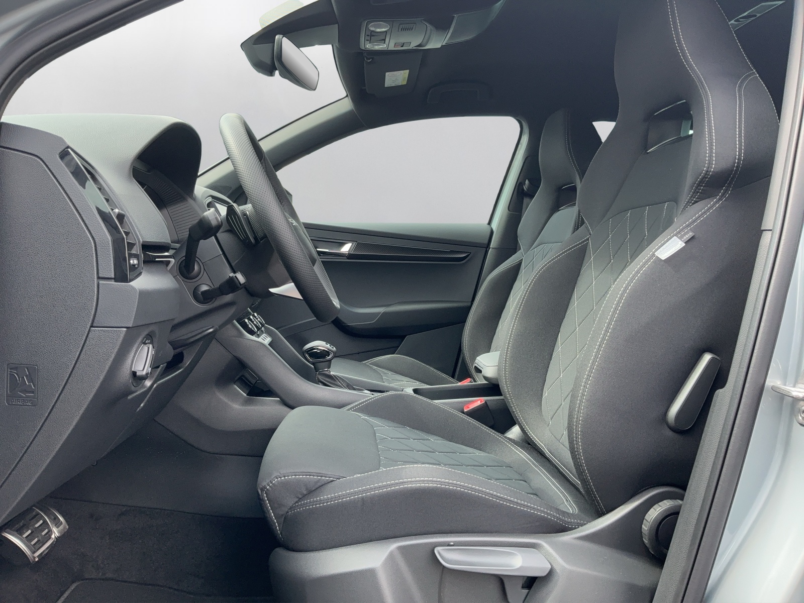 SKODA Karoq 2.0 TSI Dynamic Limited Edition 4x4 DSG - 10