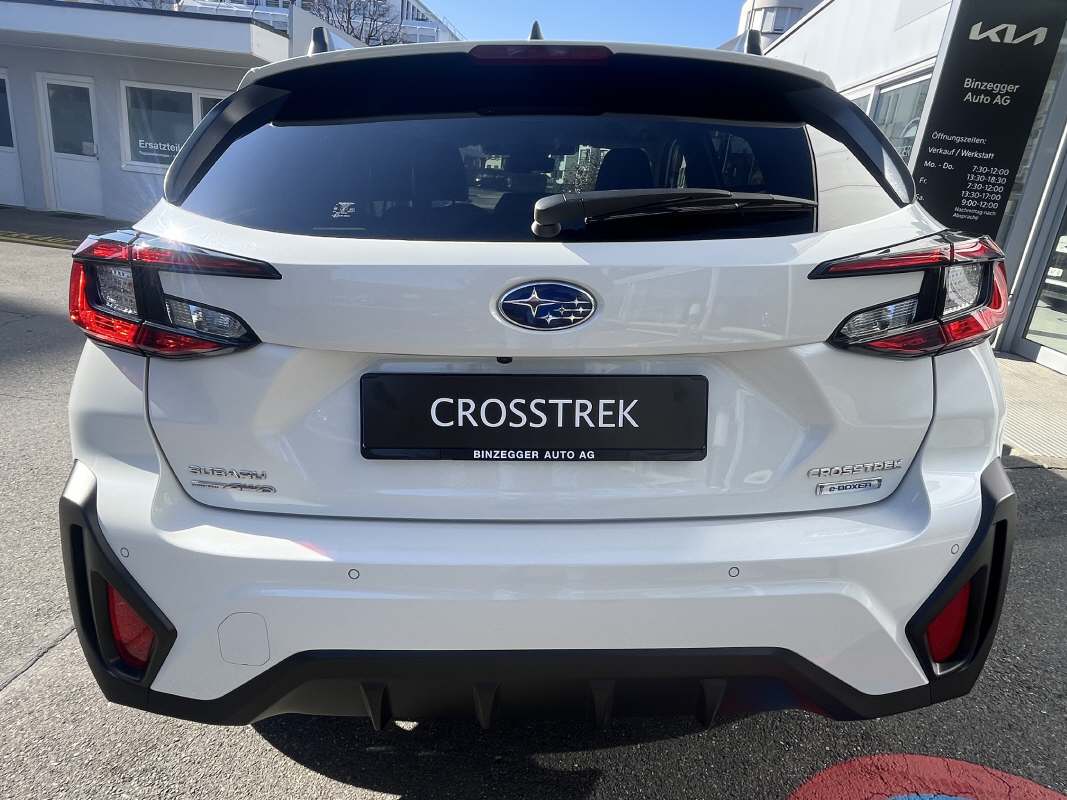 SUBARU Crosstrek 2.0i e-Boxer Luxury - 4