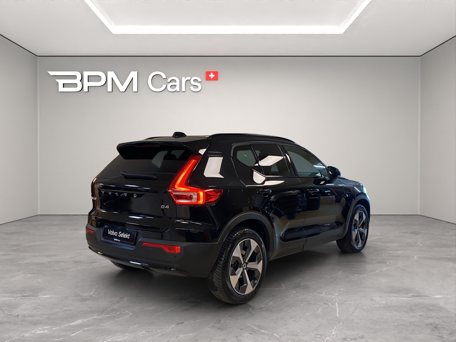 VOLVO XC40 2.0 B4 MH Plus Dark - 4