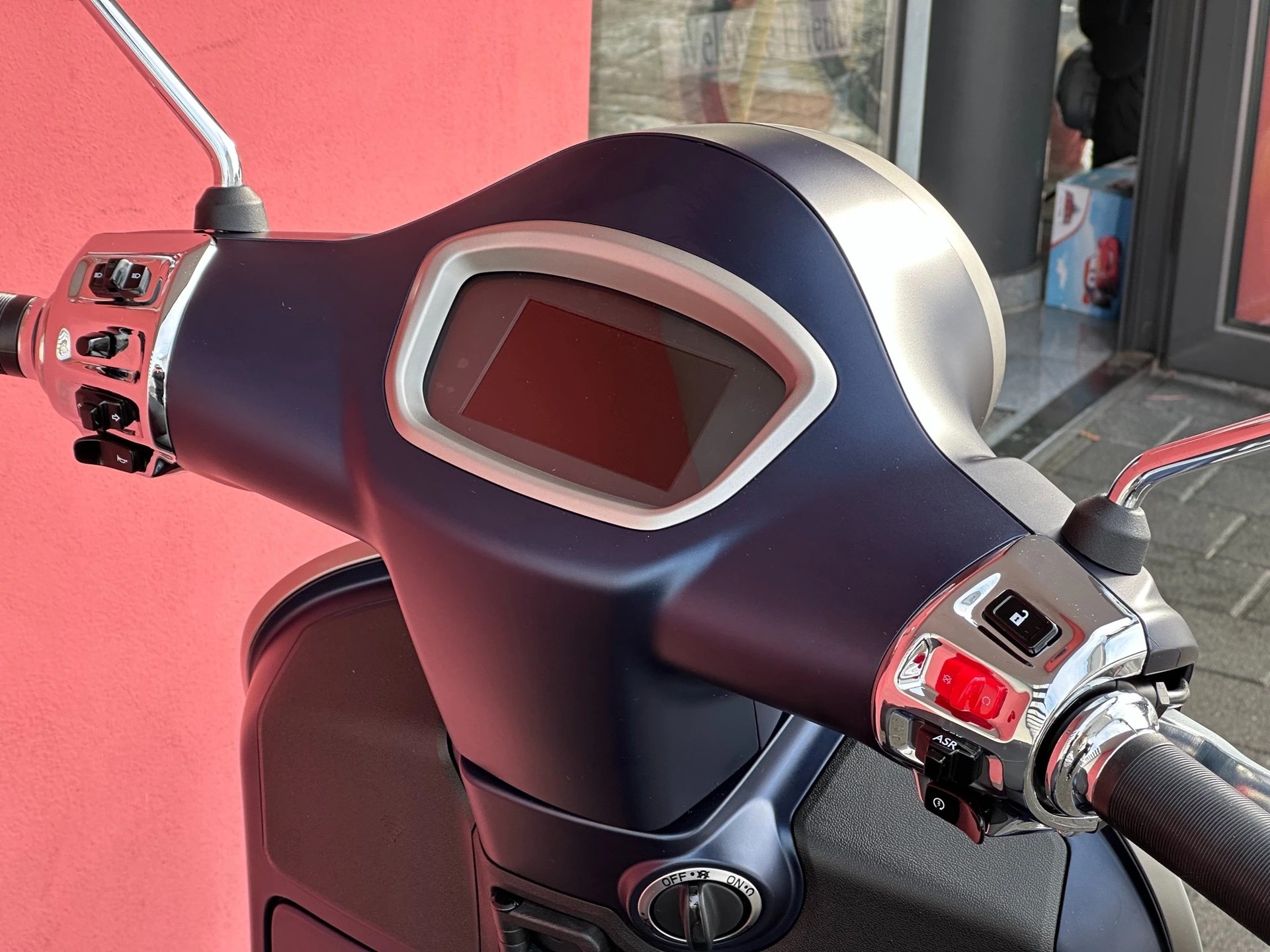 PIAGGIO Vespa GTS 125 Super Tech ABS - 7