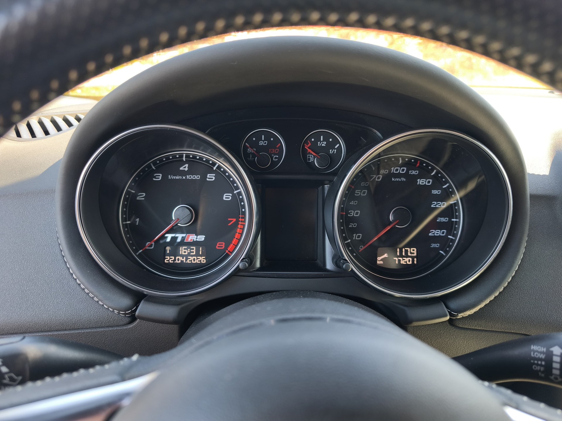 AUDI TT RS Roadster 2.5 TFSI quattro - 11