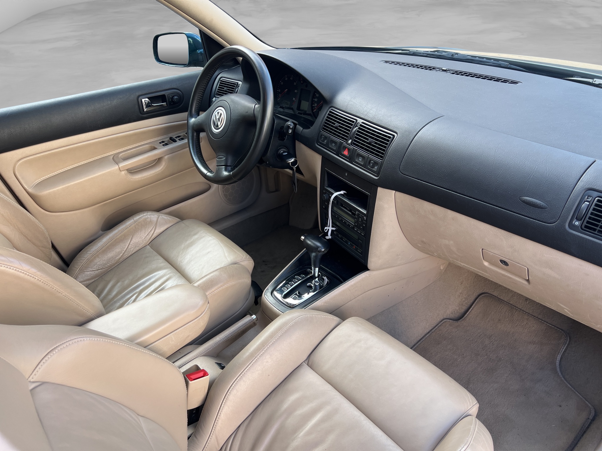 VW GOLF 10