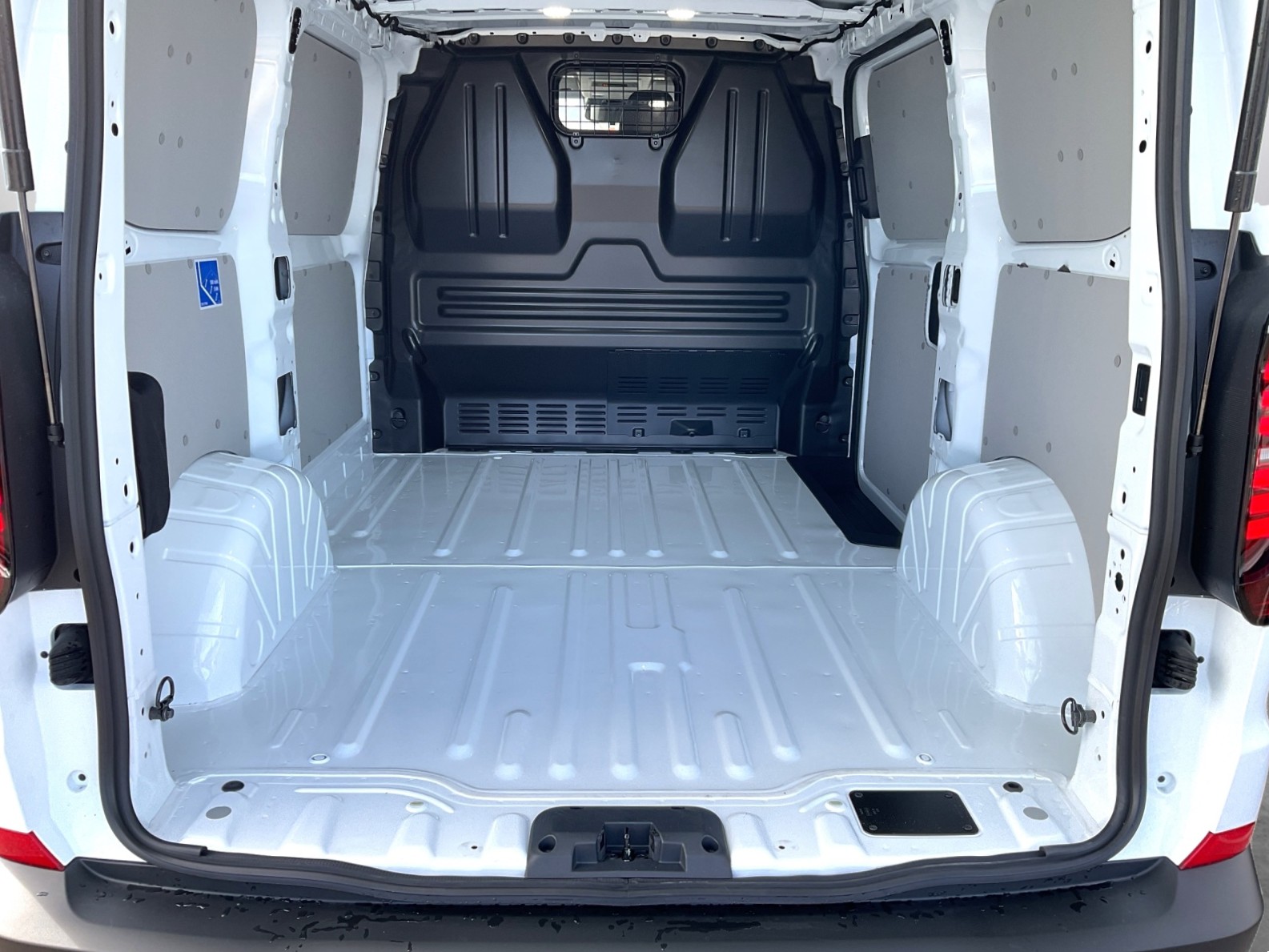 VW Transporter 2.0 TDI - 12