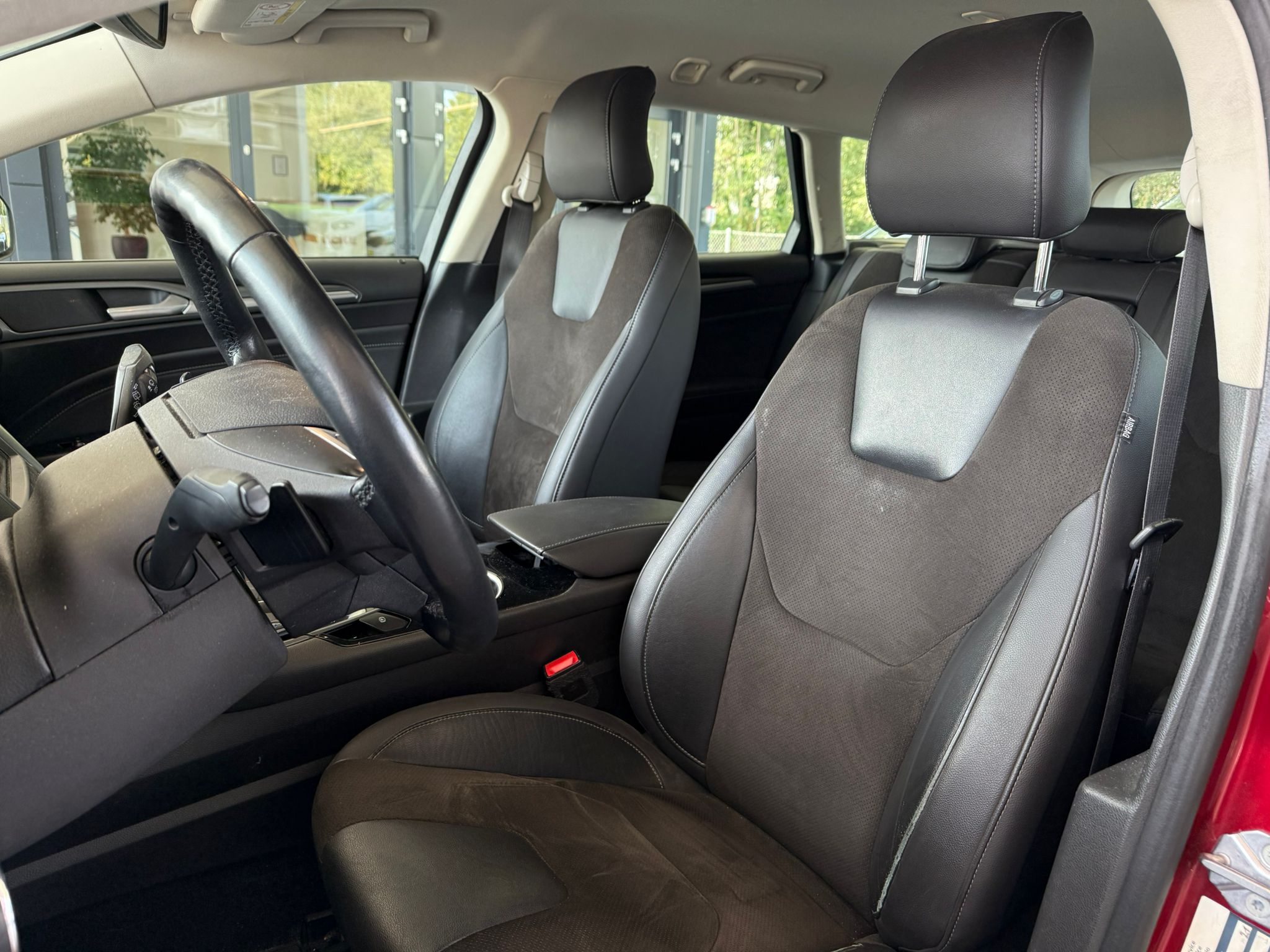 FORD Mondeo 2.0 TDCi Vignale AWD PowerShift-13