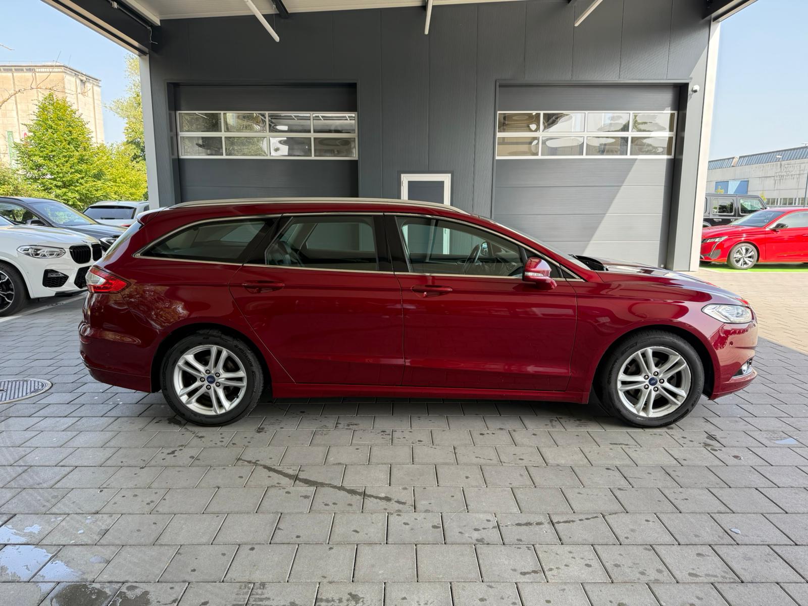 FORD Mondeo 2.0 TDCi Vignale AWD PowerShift-4