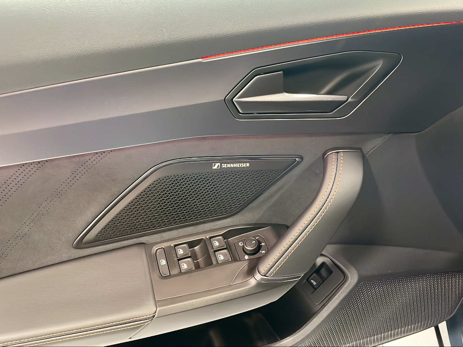 CUPRA Formentor 1.5 eTSI DSG - 11