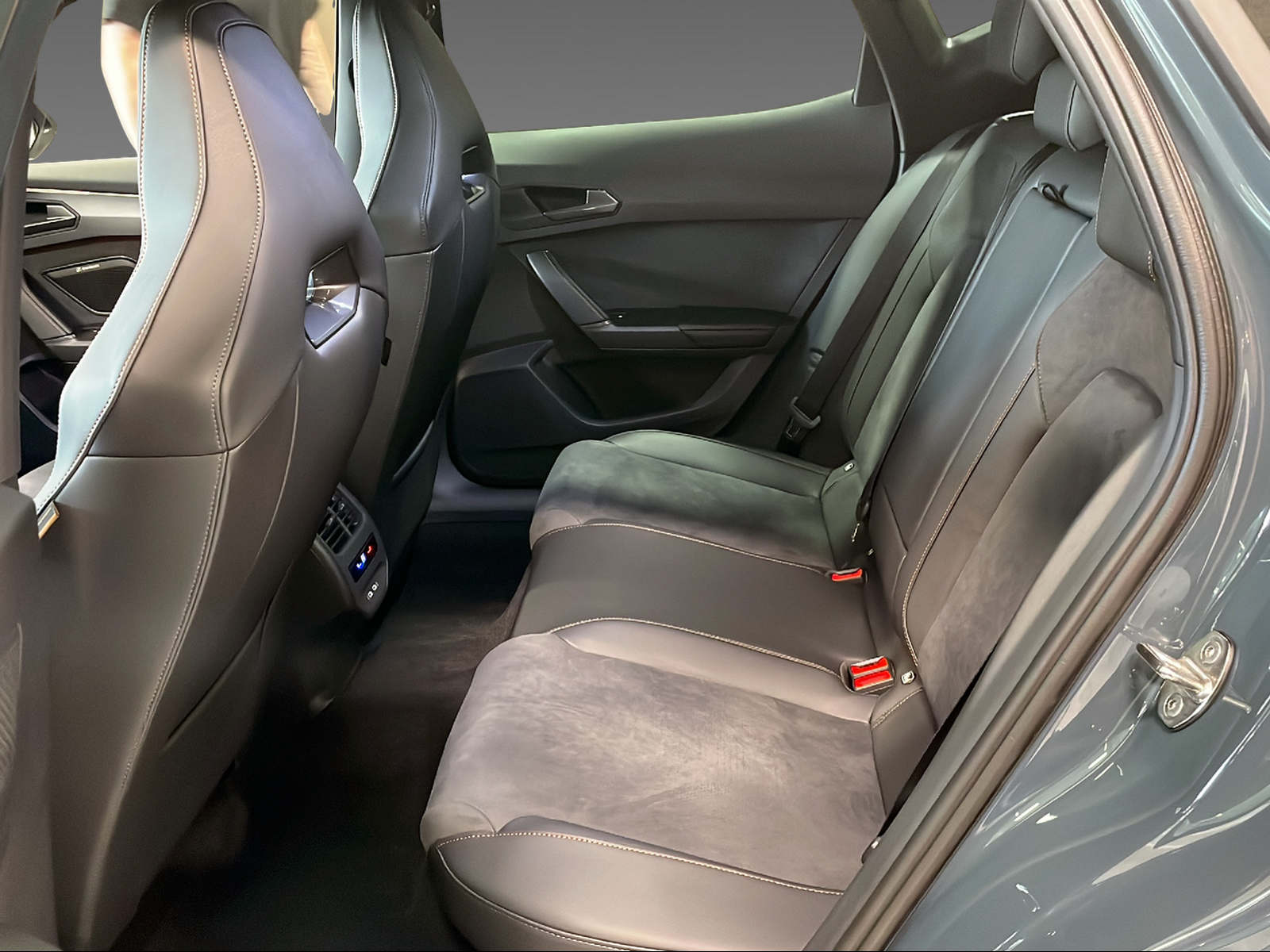 CUPRA Formentor 1.5 eTSI DSG - 12