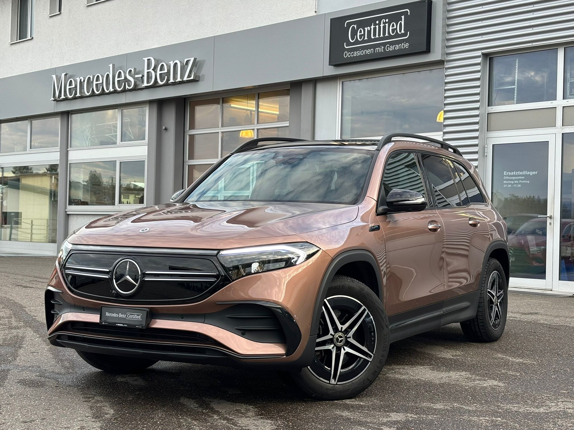 MERCEDES-BENZ EQB 350 AMG-Line 4Matic - 2