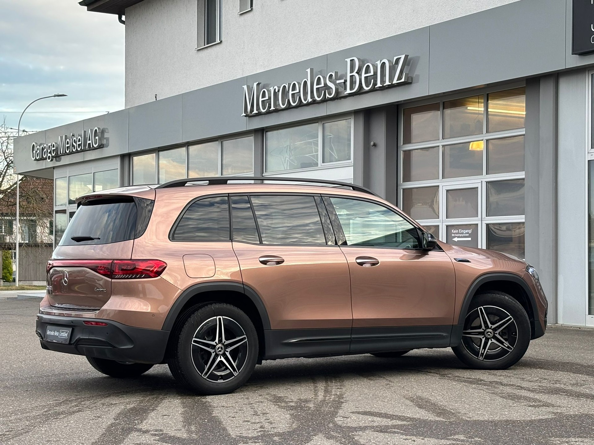 MERCEDES-BENZ EQB 350 AMG-Line 4Matic - 3