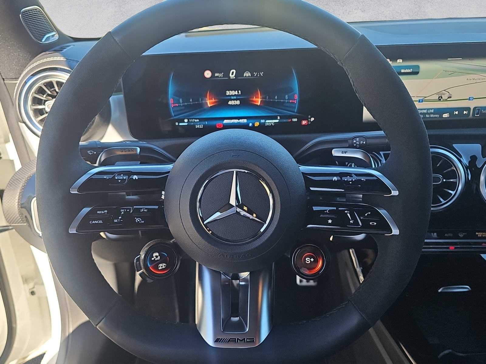 MERCEDES-BENZ CLA Shooting Brake 45 S AMG 4Matic 8G-DCT - 12