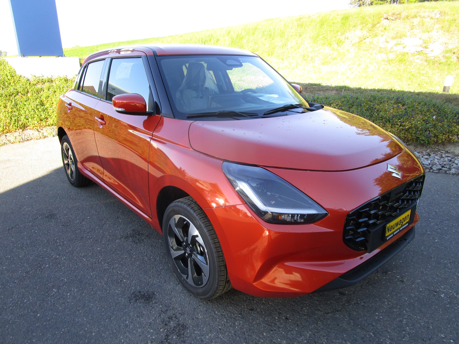 SUZUKI Swift 1.2 Compact Top Hybrid 4x4 - 2