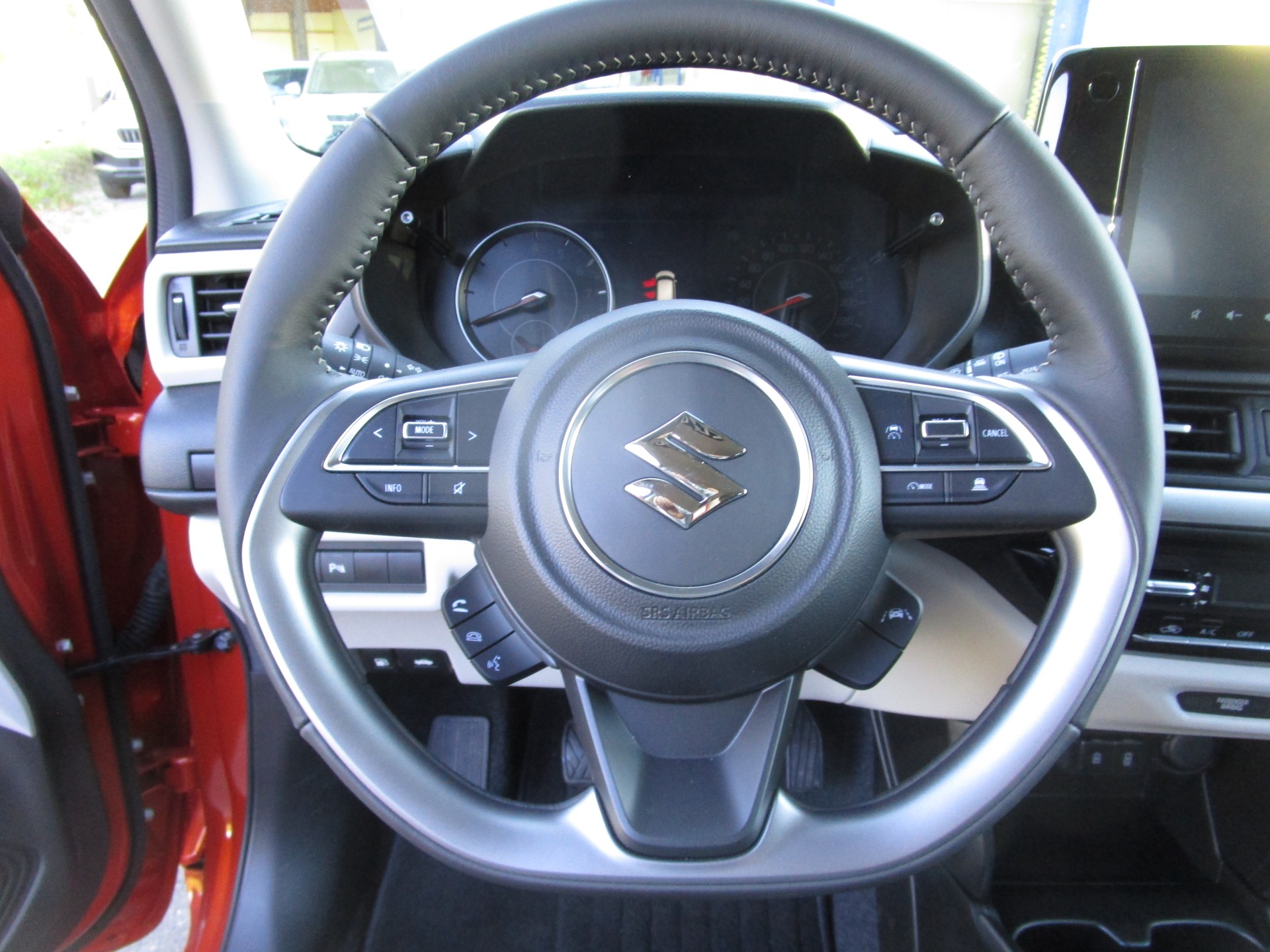 SUZUKI Swift 1.2 Compact Top Hybrid 4x4 - 13