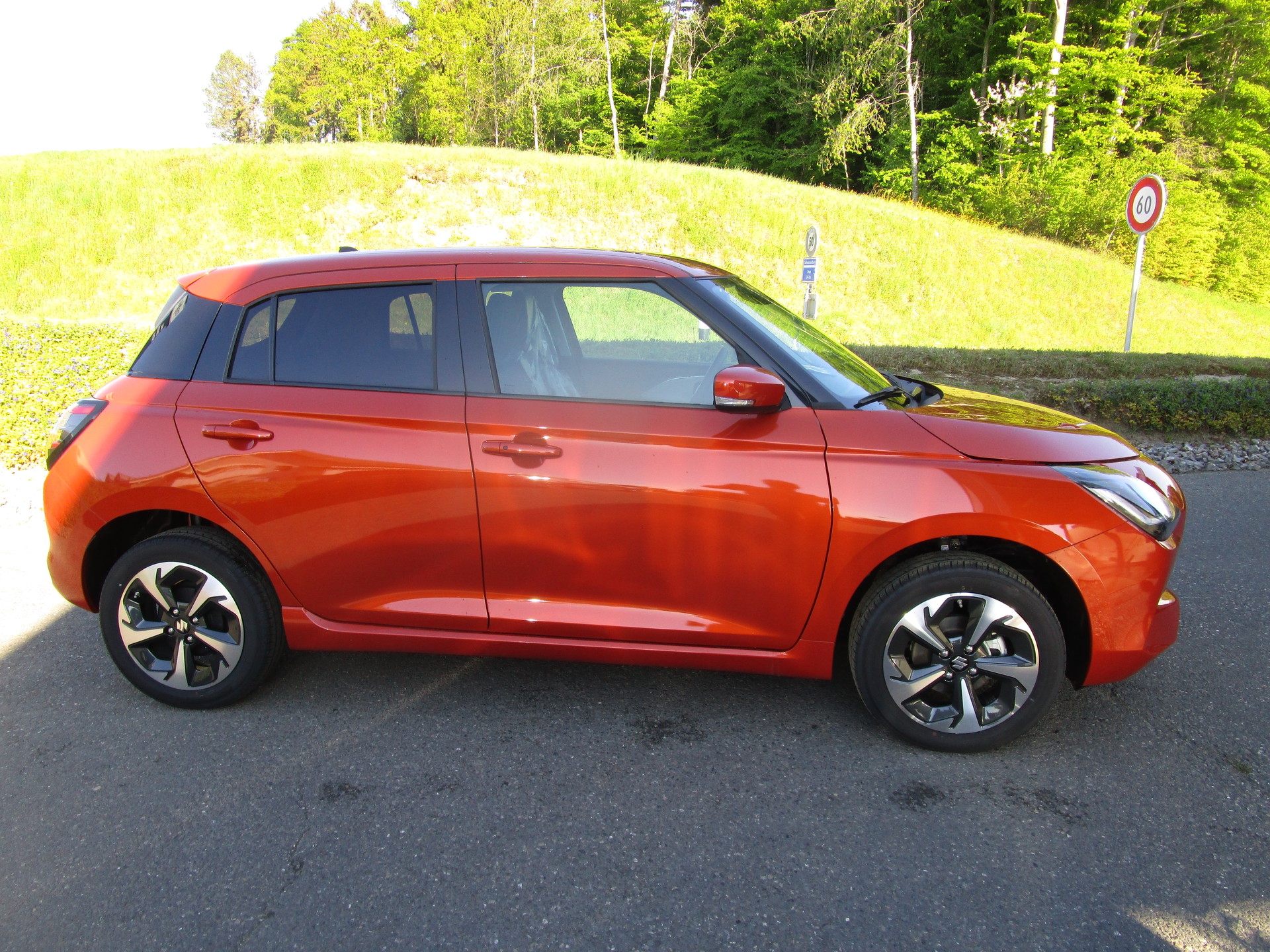 SUZUKI Swift 1.2 Compact Top Hybrid 4x4 - 3