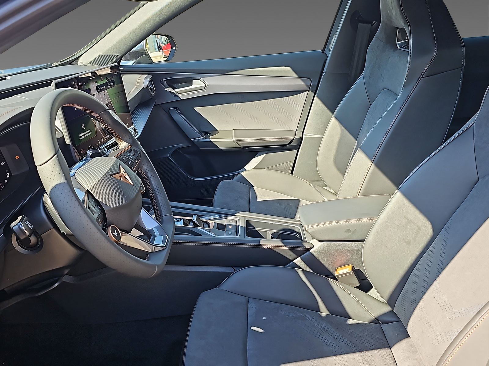 CUPRA Formentor 2.0 TSI VZ DSG - 6