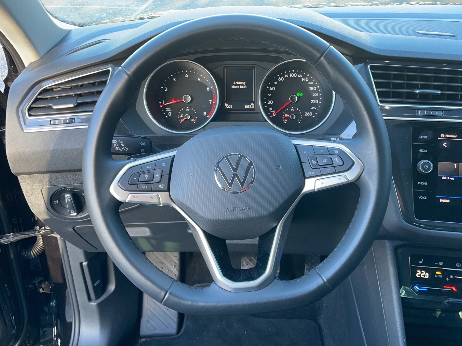 VW Tiguan 2.0 TSI Life 4Motion DSG - 8