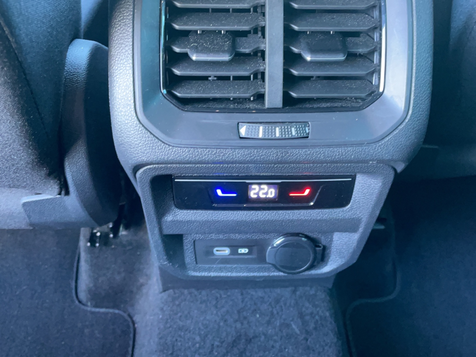 VW Tiguan 2.0 TSI Life 4Motion DSG - 10