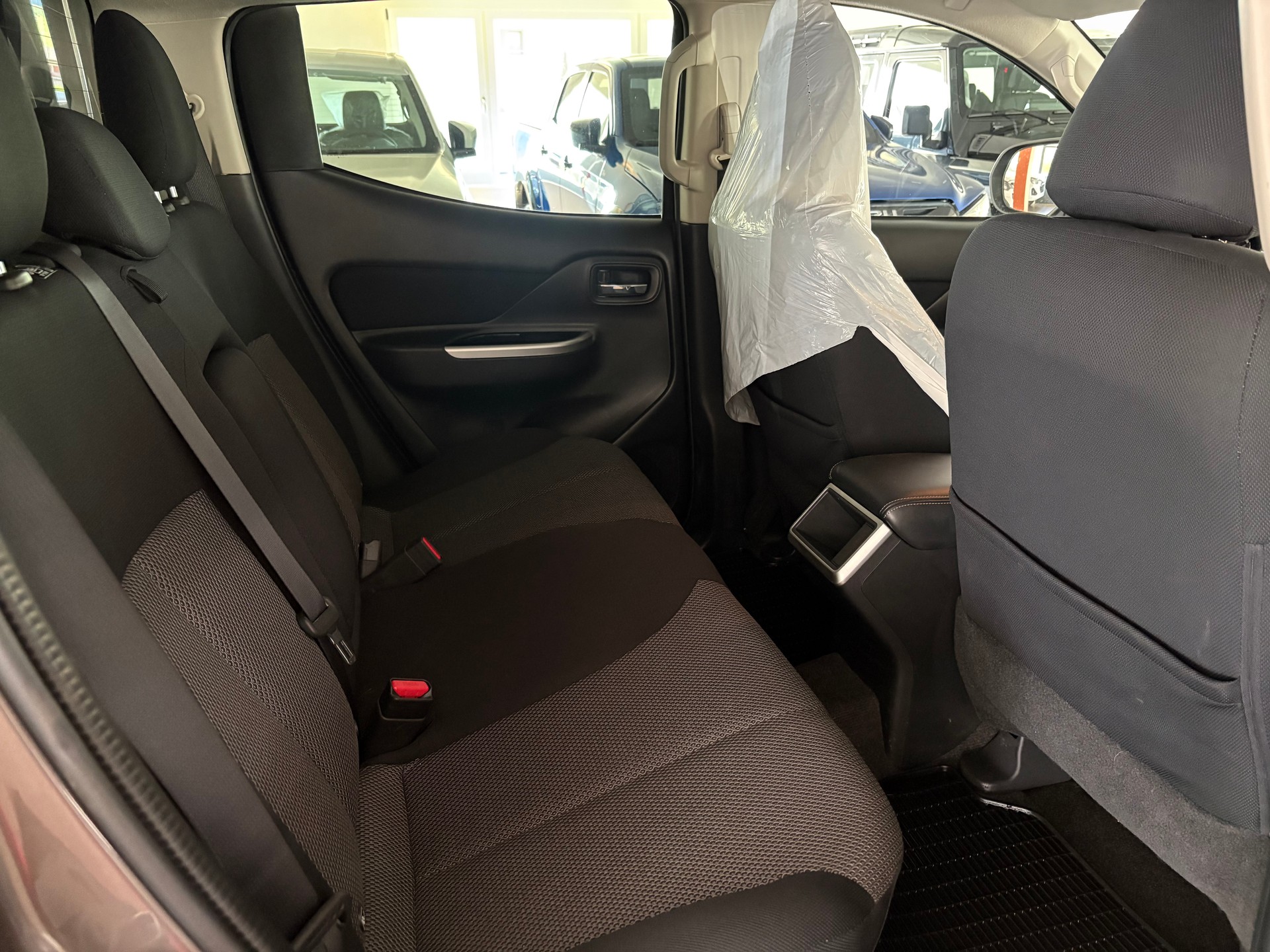 MITSUBISHI L 200 2.2 Style Double Cab Automat - 12