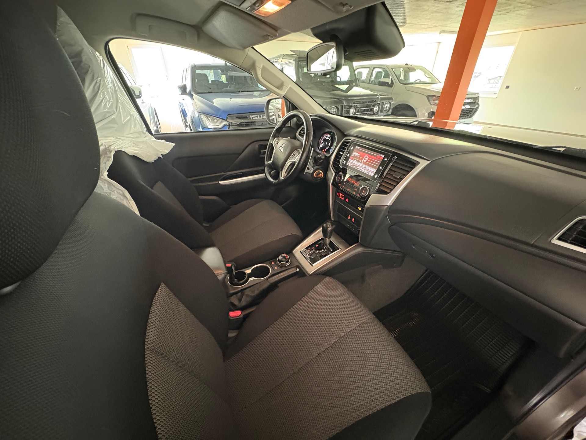 MITSUBISHI L 200 2.2 Style Double Cab Automat - 11