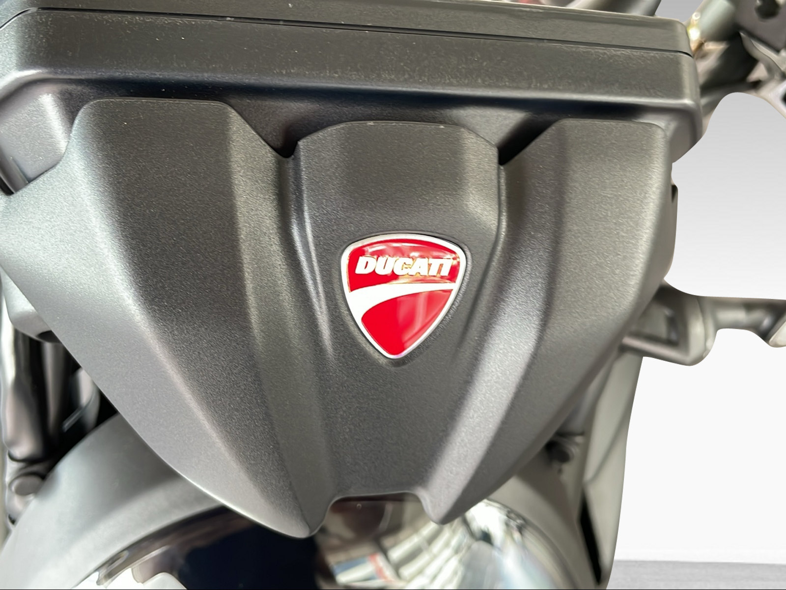 DUCATI 890 Monster ABS 35 kW - 10