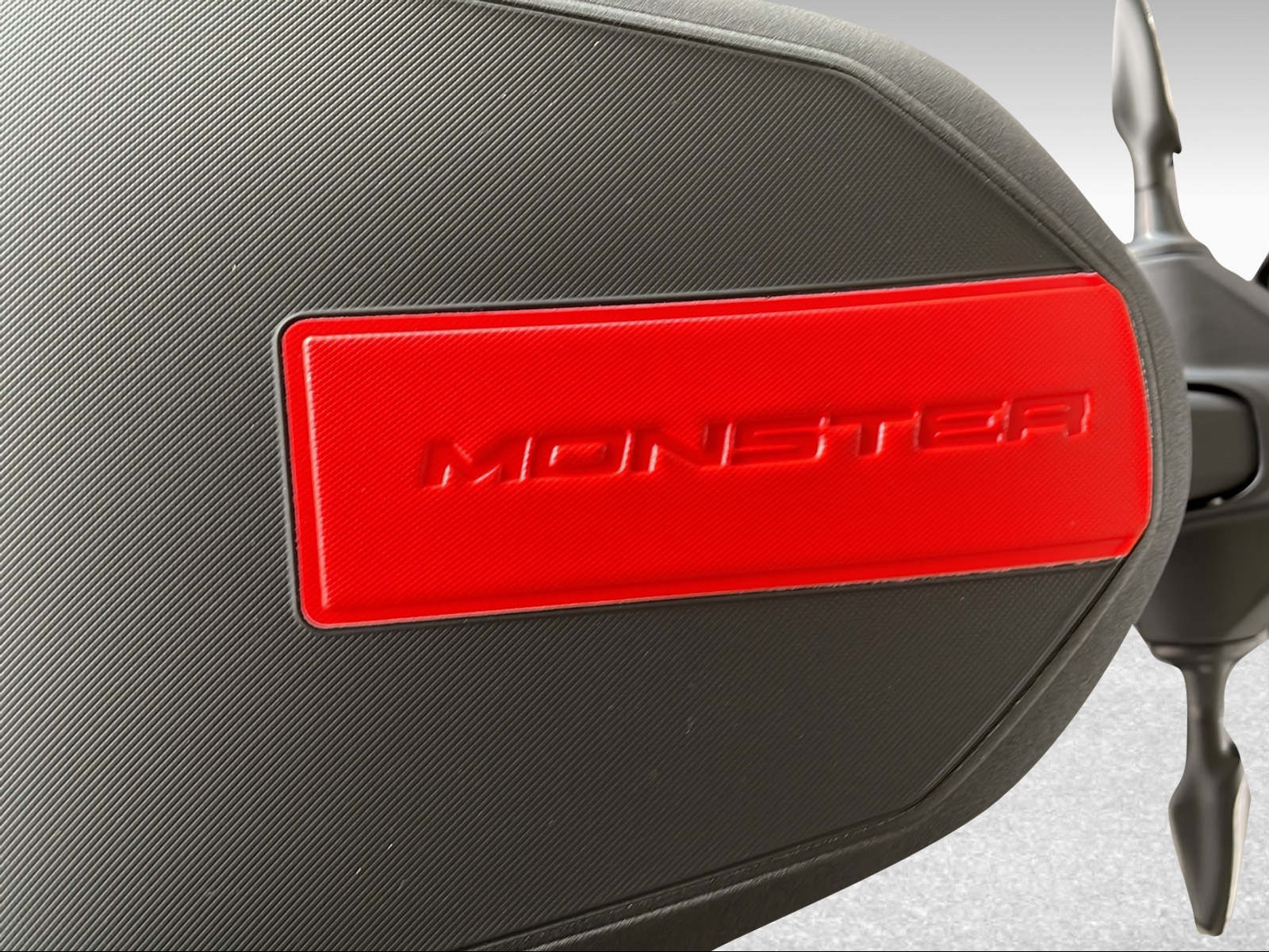 DUCATI 890 Monster ABS 35 kW - 11