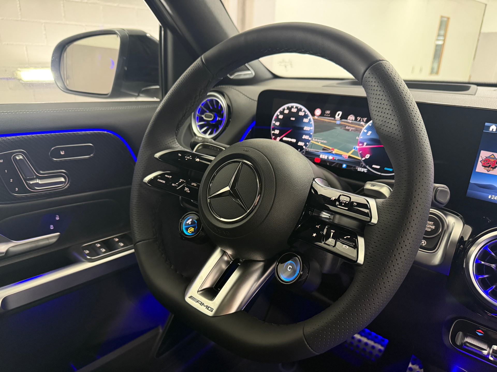 MERCEDES-BENZ AMG GLB 35 4MATIC - 14