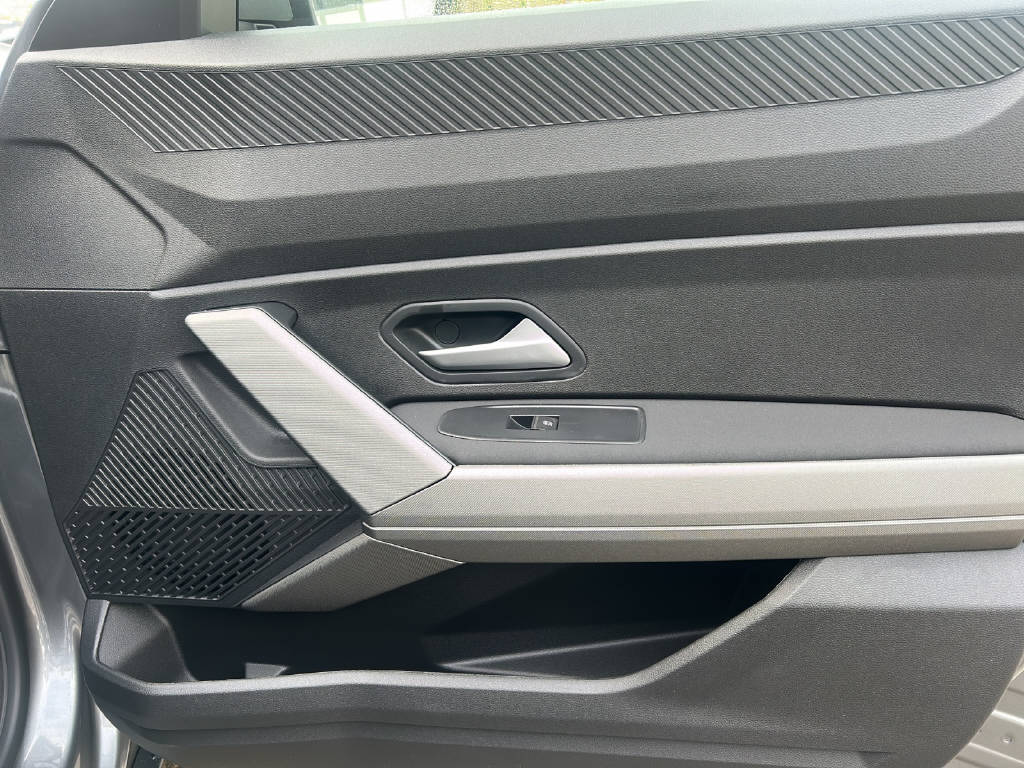 DACIA Bigster 1.8 Hybrid Journey - 12